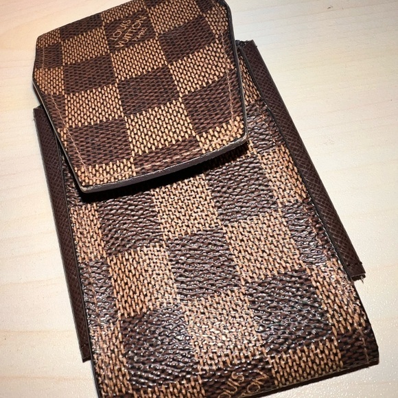 Louis Vuitton EUC Damier Ebene Cigarette Case! Out of stock online and in stores - Picture 4 of 10